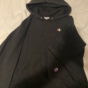 black champion hoodie